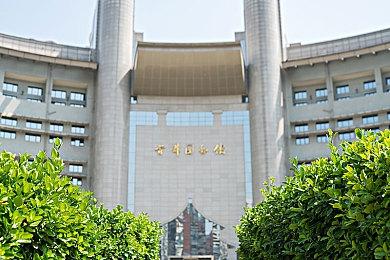 暗黑像素哥特风RPG《Drova - Forsaken Kin》的开发商Just2D将与DECK13